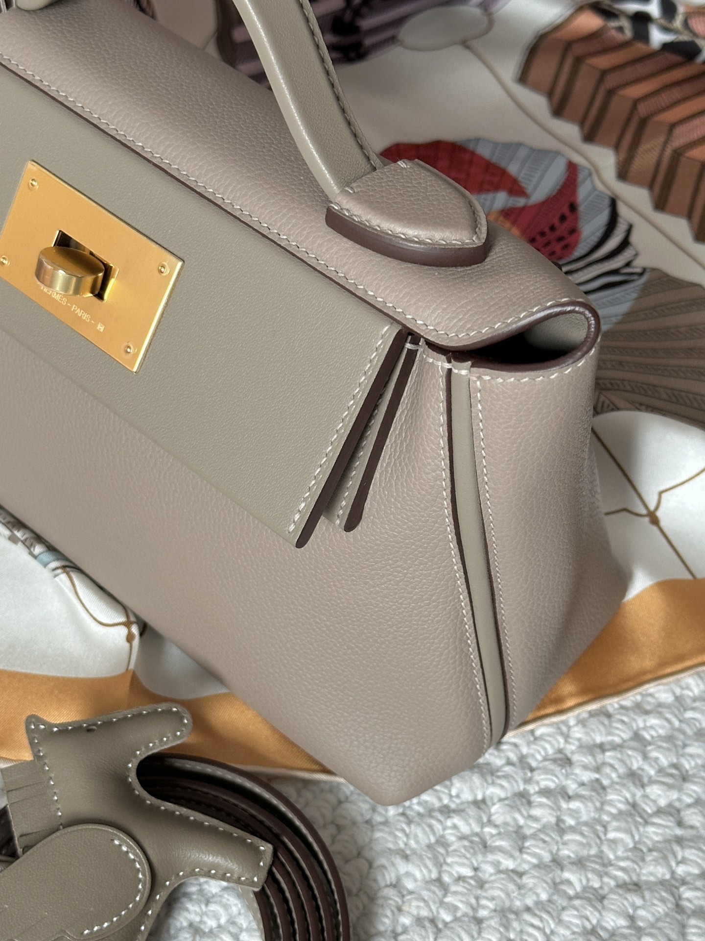 Hermes Kelly Mini 2424 21cm Handbag in Grey Clemence Leather 